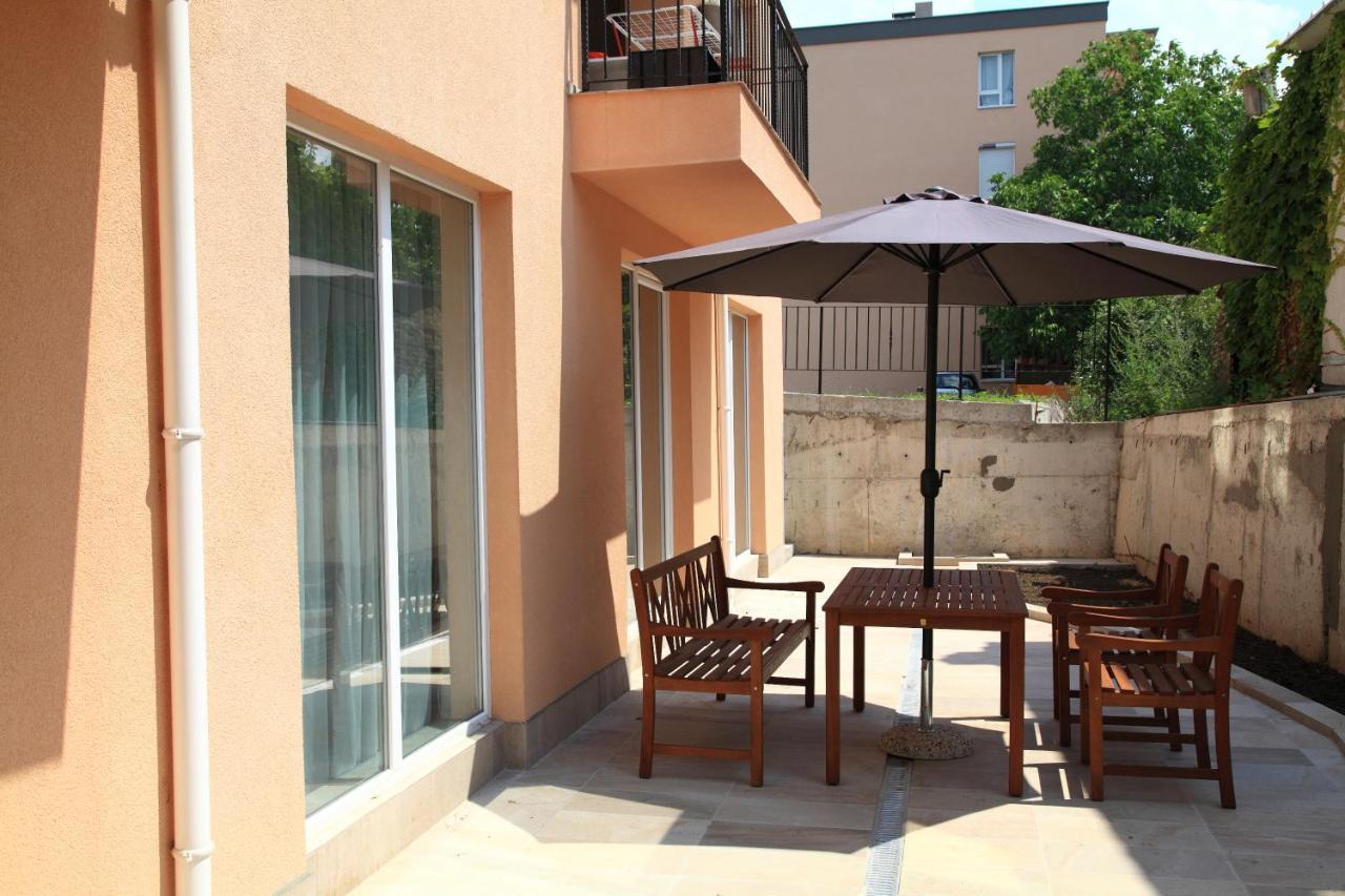 South Coast Apartments Shumen Exterior photo