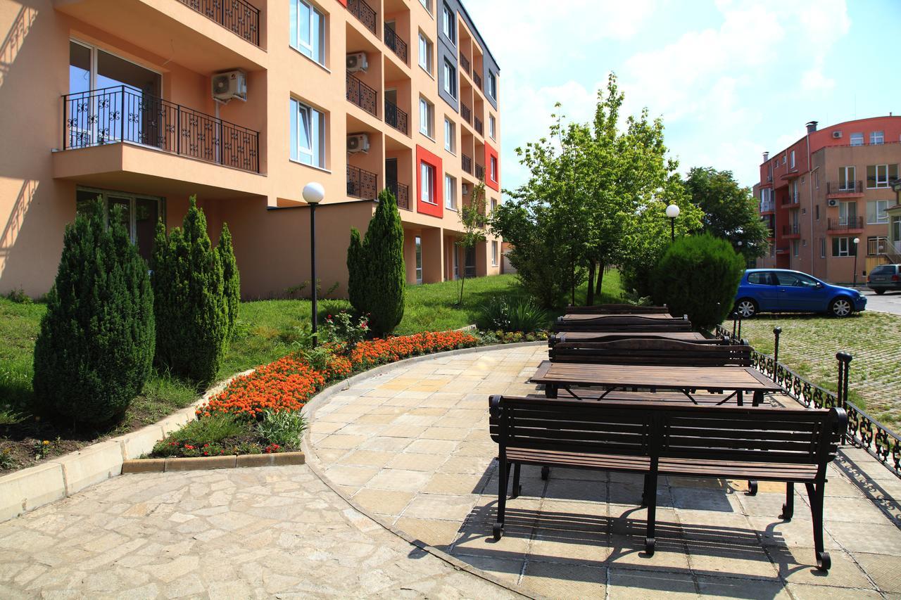 South Coast Apartments Shumen Exterior photo
